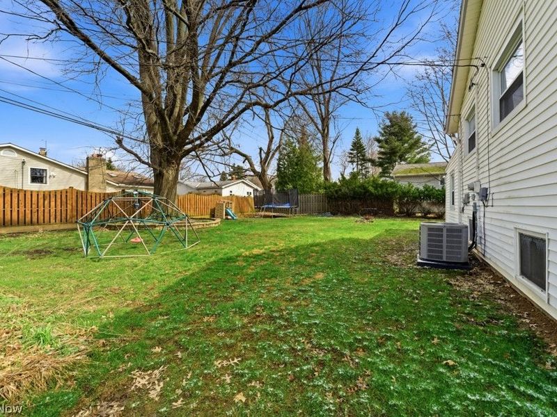 4839 Hartley Drive, Lyndhurst, OH 44124 Photo 25