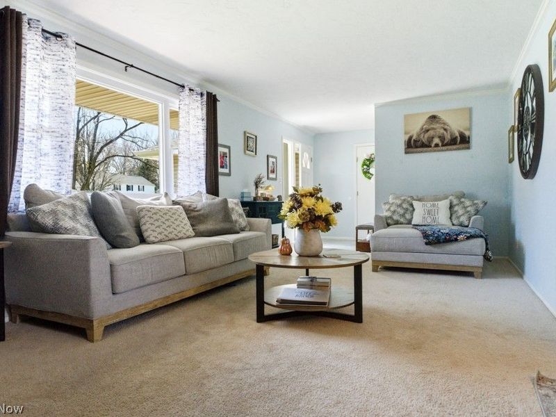 4839 Hartley Drive, Lyndhurst, OH 44124 Photo 3