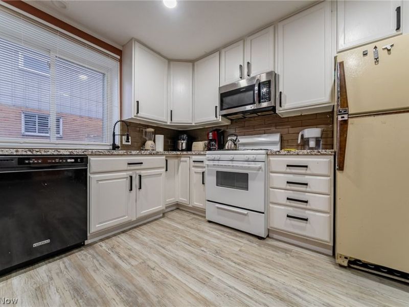 6473 Tanglewood Lane, Independence, OH 44131 Photo 22