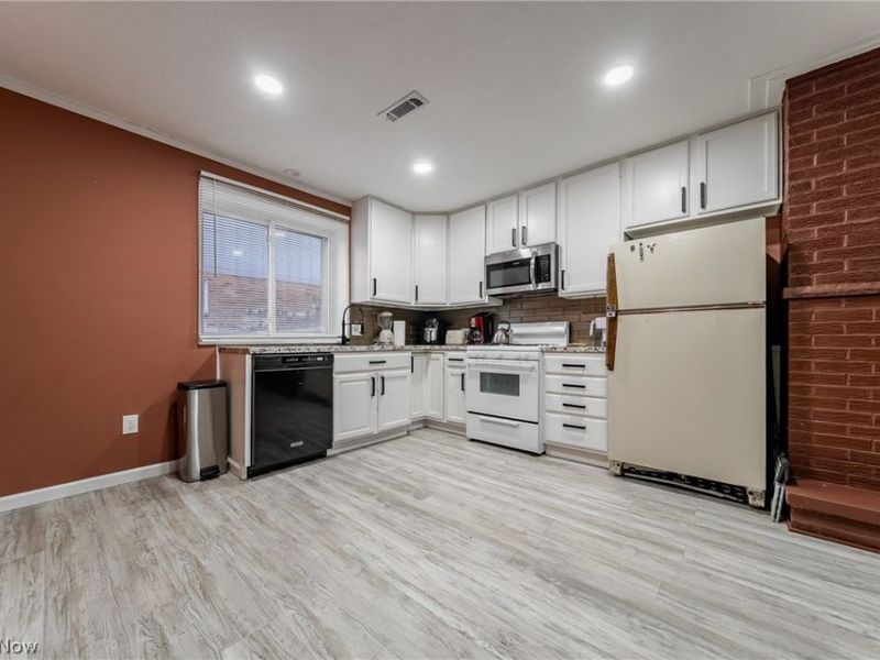 6473 Tanglewood Lane, Independence, OH 44131 Photo 23