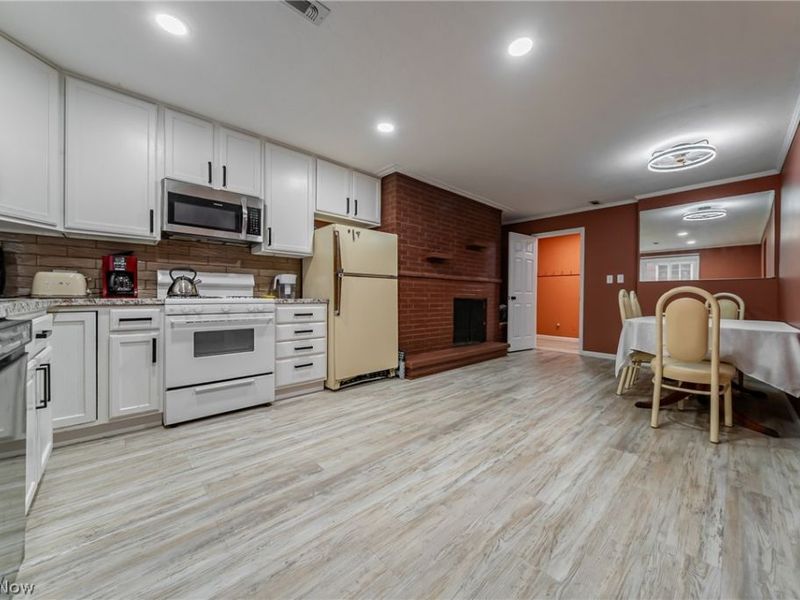 6473 Tanglewood Lane, Independence, OH 44131 Photo 24