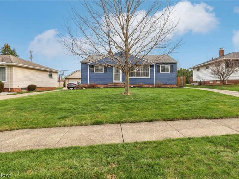 10951 Sharon Drive, Parma, OH 44130 Photo 3