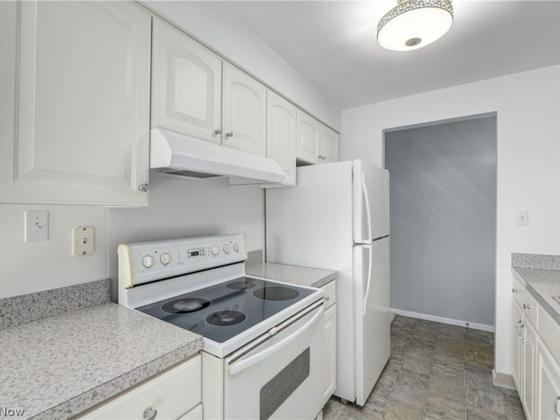 521 Tollis Pky, Unit 298, Broadview Heights, OH 44147 Photo 11