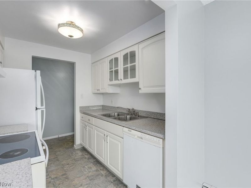 521 Tollis Pky, Unit 298, Broadview Heights, OH 44147 Photo 12