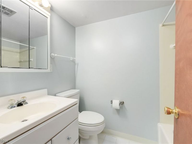 521 Tollis Pky, Unit 298, Broadview Heights, OH 44147 Photo 22