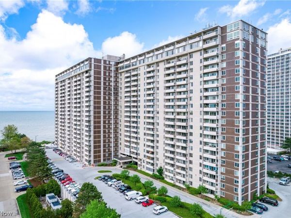 12900 Lake Avenue, Unit 1016, Lakewood, OH 44107