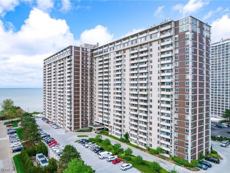 12900 Lake Avenue, Unit 1016, Lakewood, OH 44107 Photo 1