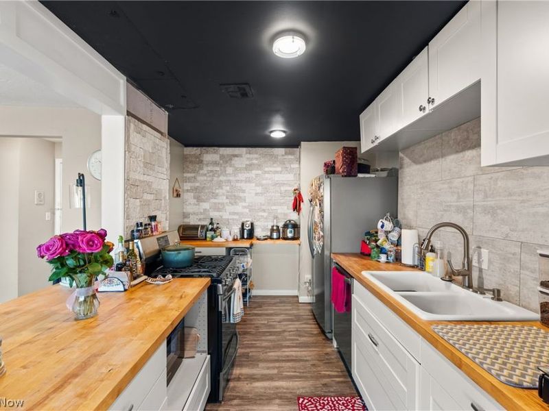 12900 Lake Avenue, Unit 1016, Lakewood, OH 44107 Photo 10