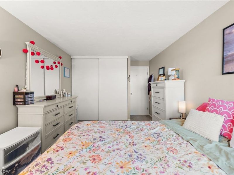 12900 Lake Avenue, Unit 1016, Lakewood, OH 44107 Photo 14