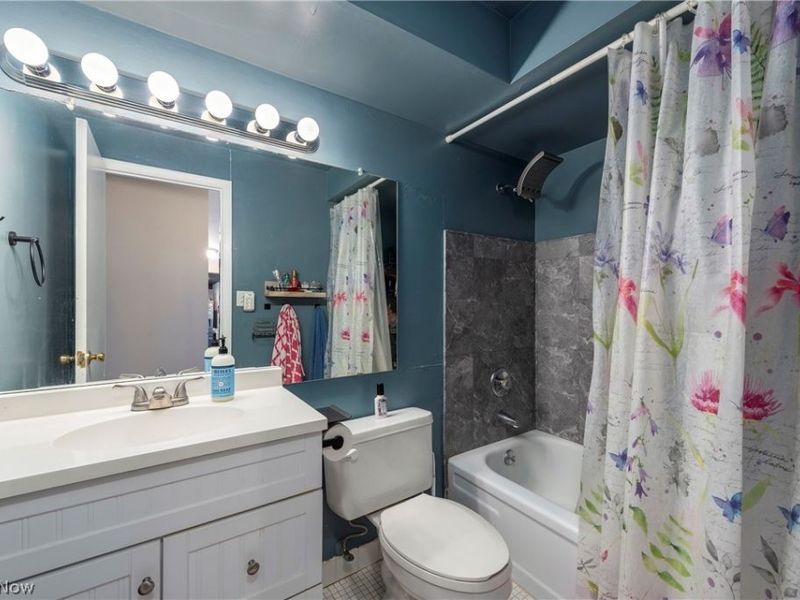 12900 Lake Avenue, Unit 1016, Lakewood, OH 44107 Photo 15