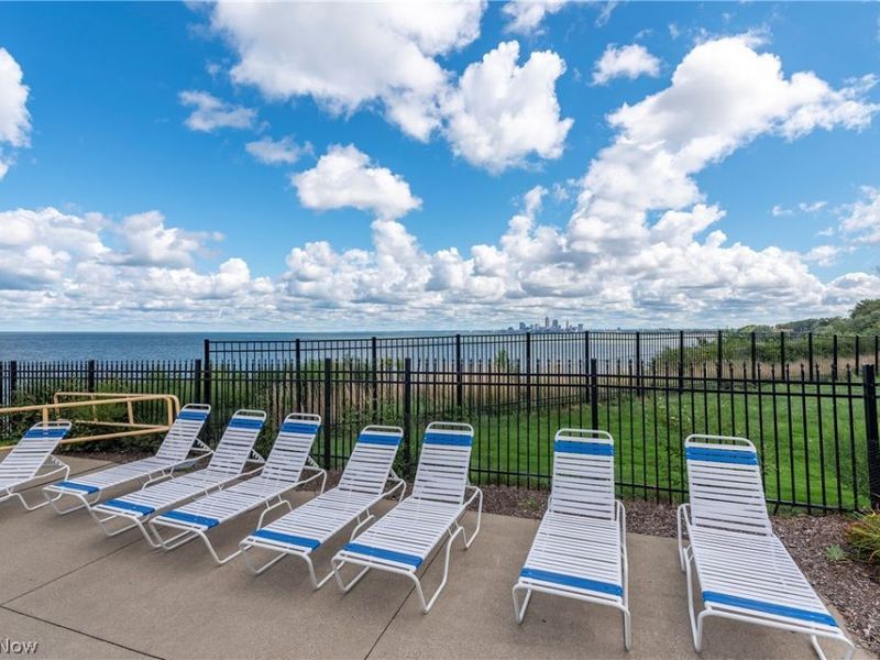 12900 Lake Avenue, Unit 1016, Lakewood, OH 44107 Photo 18