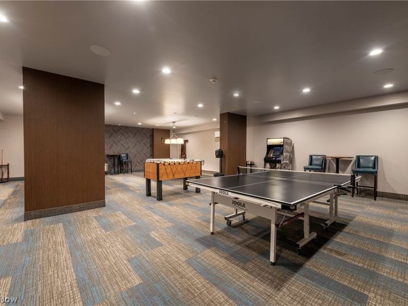 12900 Lake Avenue, Unit 1016, Lakewood, OH 44107 Photo 21