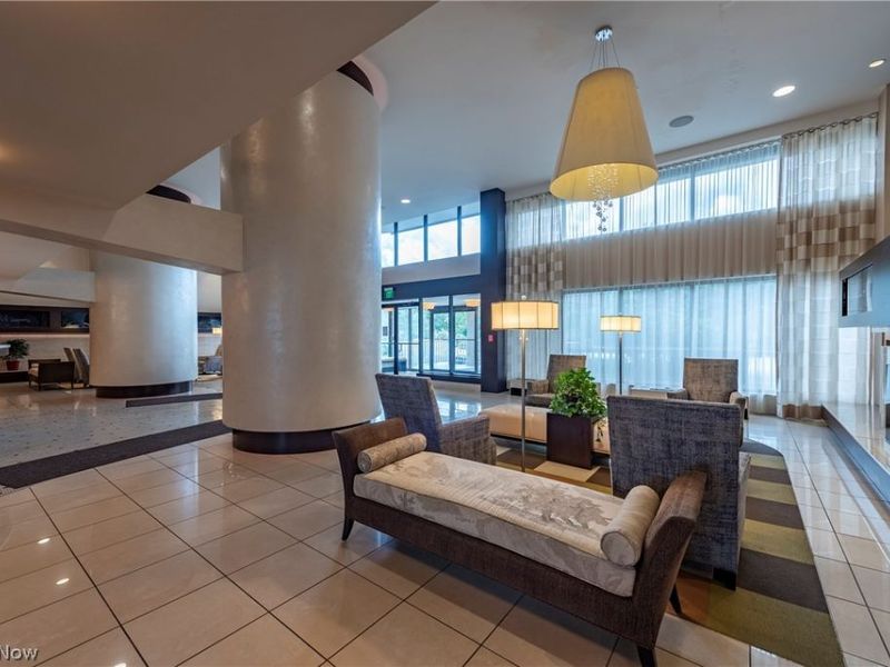 12900 Lake Avenue, Unit 1016, Lakewood, OH 44107 Photo 26