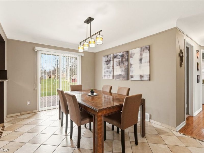 213 Cherry Lane, Seven Hills, OH 44131 Photo 10