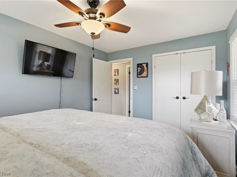 213 Cherry Lane, Seven Hills, OH 44131 Photo 13