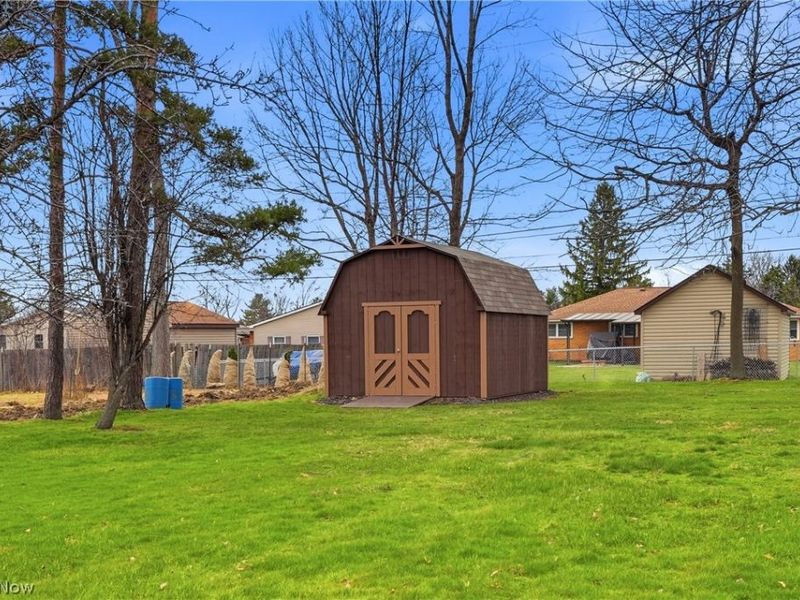 213 Cherry Lane, Seven Hills, OH 44131 Photo 26