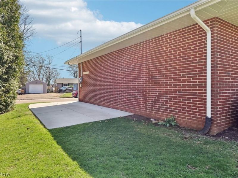 432 35th Street SW, Barberton, OH 44203 Photo 28