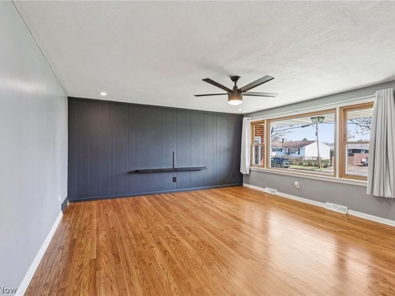 432 35th Street SW, Barberton, OH 44203 Photo 6