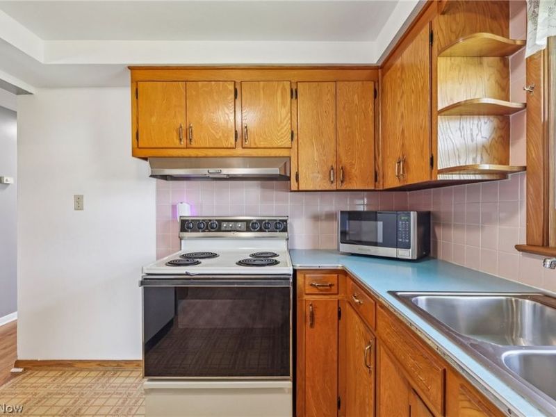 432 35th Street SW, Barberton, OH 44203 Photo 9