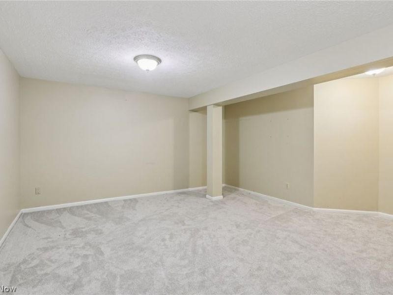 12649 Fieldstone Point, Strongsville, OH 44149 Photo 46