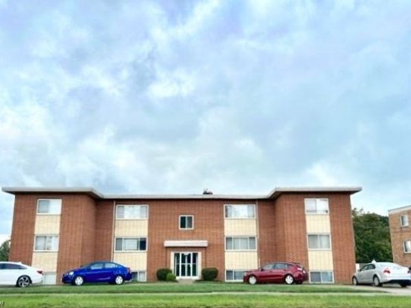 20550 Detroit Road, Unit 6, Rocky River, OH 44116