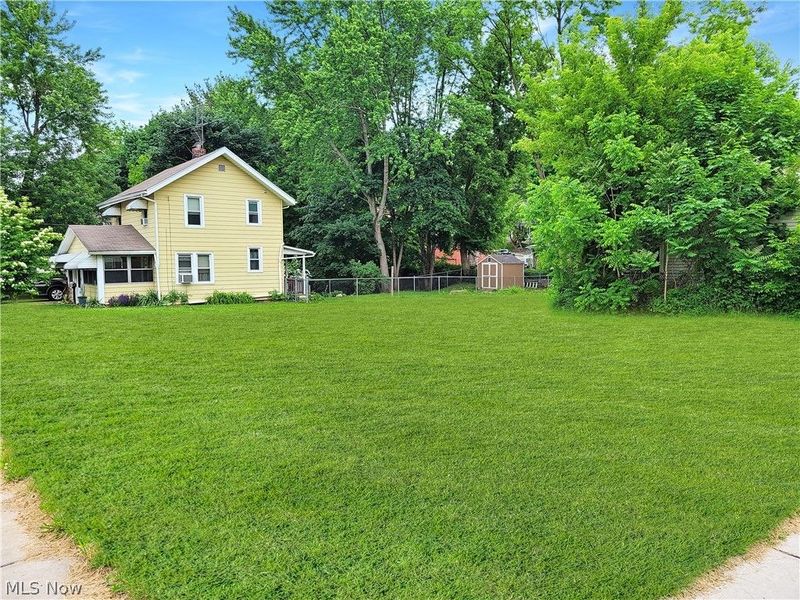 1091 Pitkin Avenue, Akron, OH 44310 Photo 2