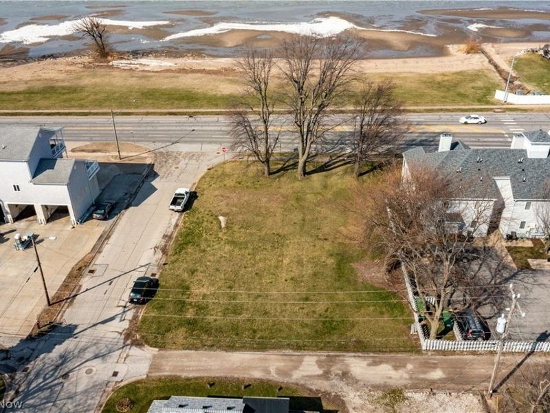 1506 E Perry Street, Port Clinton, OH 43452 Photo 1