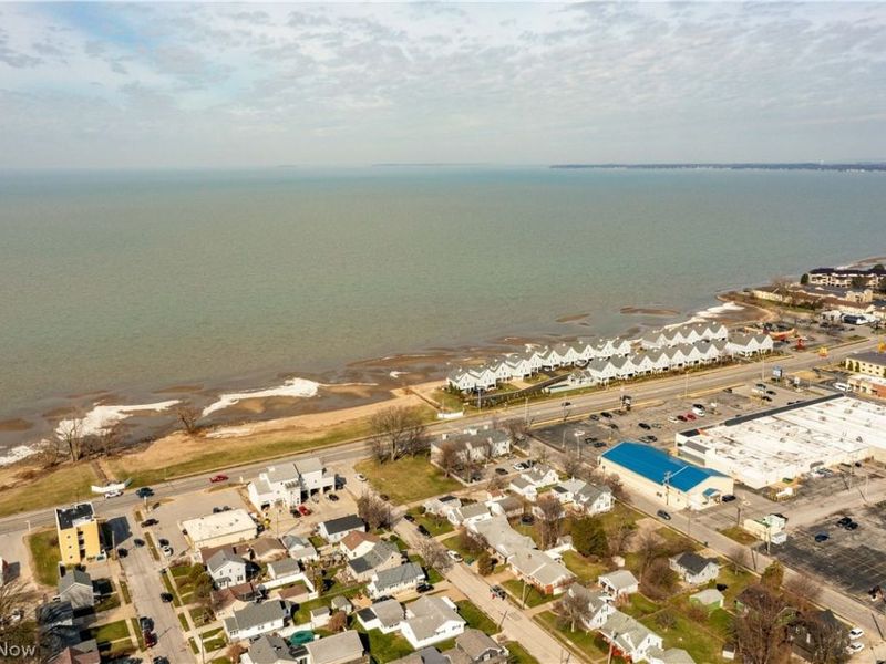 1506 E Perry Street, Port Clinton, OH 43452 Photo 10