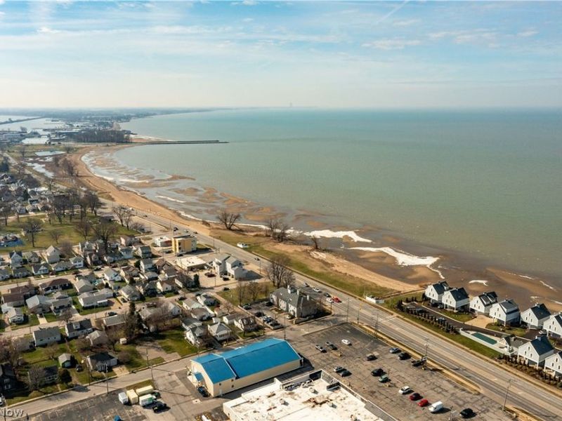 1506 E Perry Street, Port Clinton, OH 43452 Photo 14