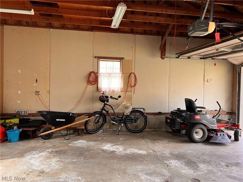 49231 England Drive, East Palestine, OH 44413 Photo 19