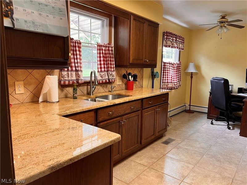 49231 England Drive, East Palestine, OH 44413 Photo 30