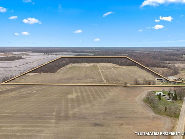 102 W Central Road, Coldwater, MI 49036