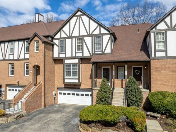 302 Kingsberry Cir , Pittsburgh, PA 15234