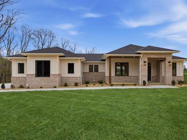 40 Waterfall Way, Somerset, KY 42503