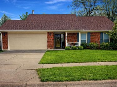 326 Chestnut Lane, Versailles, KY 40383