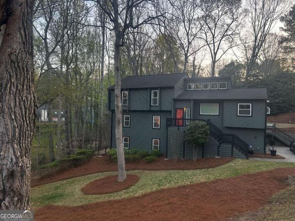 125 Brier Court, Roswell, GA 30076