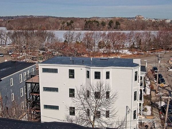 252 Lexington Avenue, Unit 3, Cambridge, MA 02138