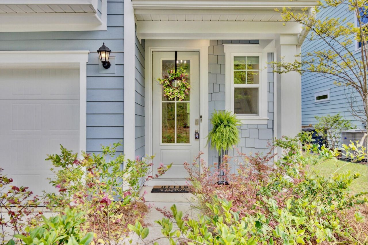 496 Oak View Way Photo 1