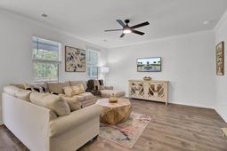 496 Oak View Way photo 4