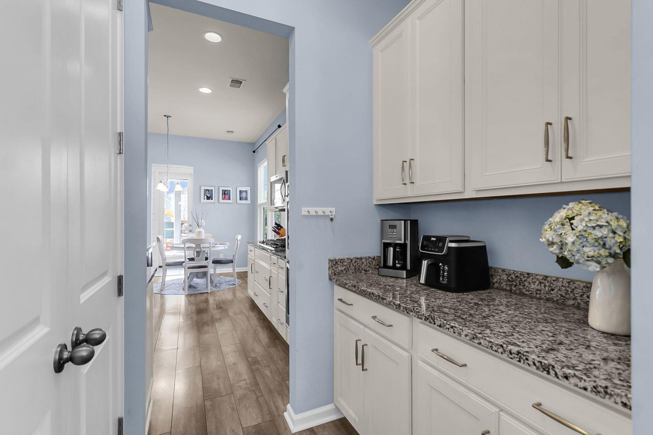 445 Watergrass Way Photo 15