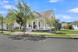 445 Watergrass Way photo 4