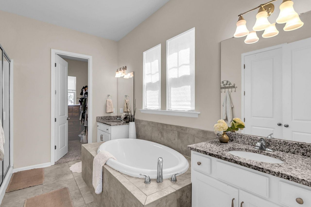 445 Watergrass Way Photo 32