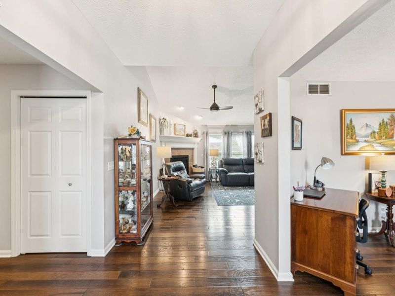 1235 Cherokee, Vermilion, OH 44089 Photo 3