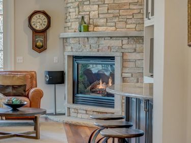 27 Pine Road, North Oaks, MN 55127