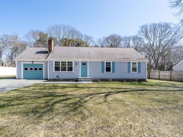 98 Wagon Lane , Hyannis, MA 02601