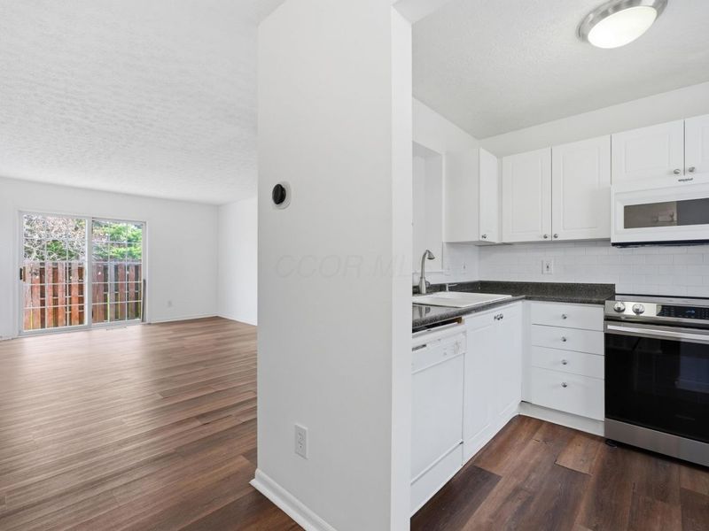 758 Parkgrove Way, Lewis Center, OH 43035 Photo 3