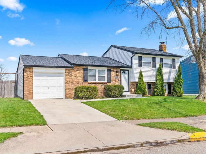 8576 Renaa Avenue, Galloway, OH 43119 Photo 1