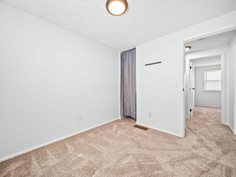 8576 Renaa Avenue, Galloway, OH 43119 Photo 18