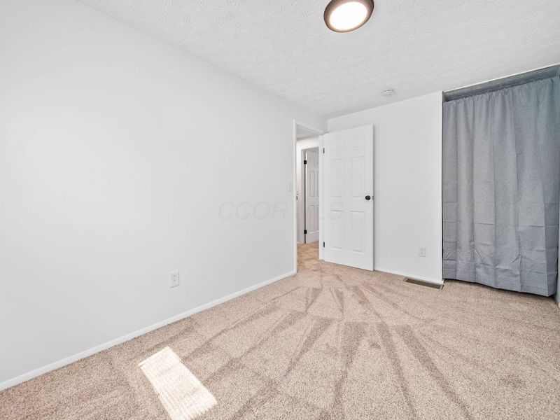 8576 Renaa Avenue, Galloway, OH 43119 Photo 24