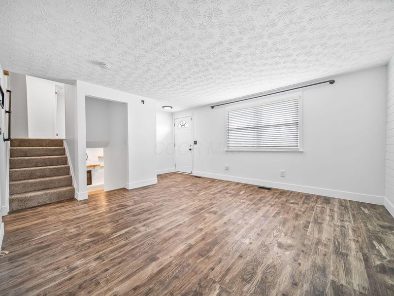 8576 Renaa Avenue, Galloway, OH 43119 Photo 7